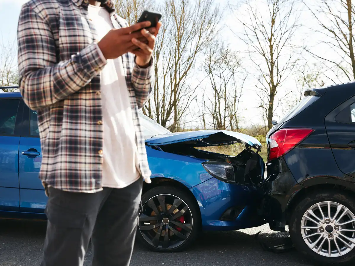 a man involved in an accident calling 911